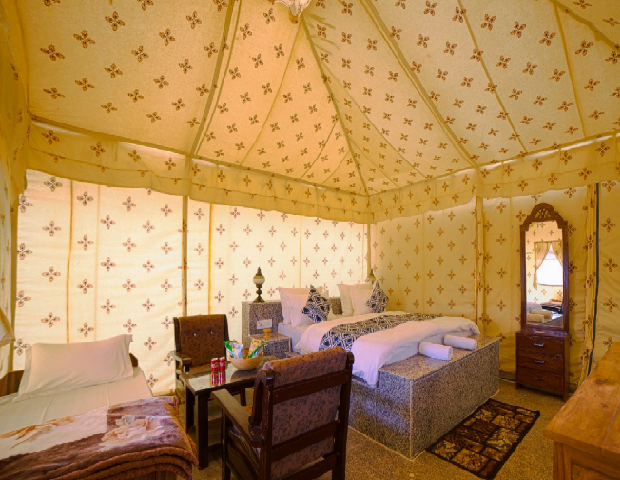 1 x Luxury Tent 